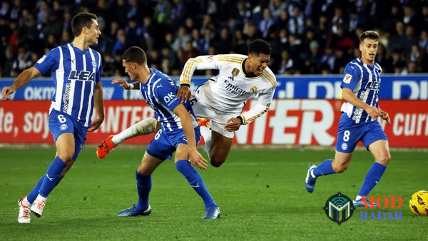 3. Real Madrid VS Alaves Real Madrid Mendominasi: Kemenangan Telak 5-0 atas Deportivo Alaves dalam Perjalanan Menuju Gelar Juara LaLiga