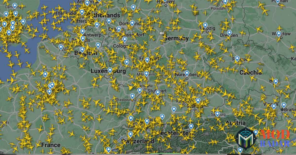 Công cụ Flightradar theo dõi chuyến bay đầy hữu ích